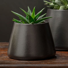Campania Artisan Pot, Medium  Matte Black