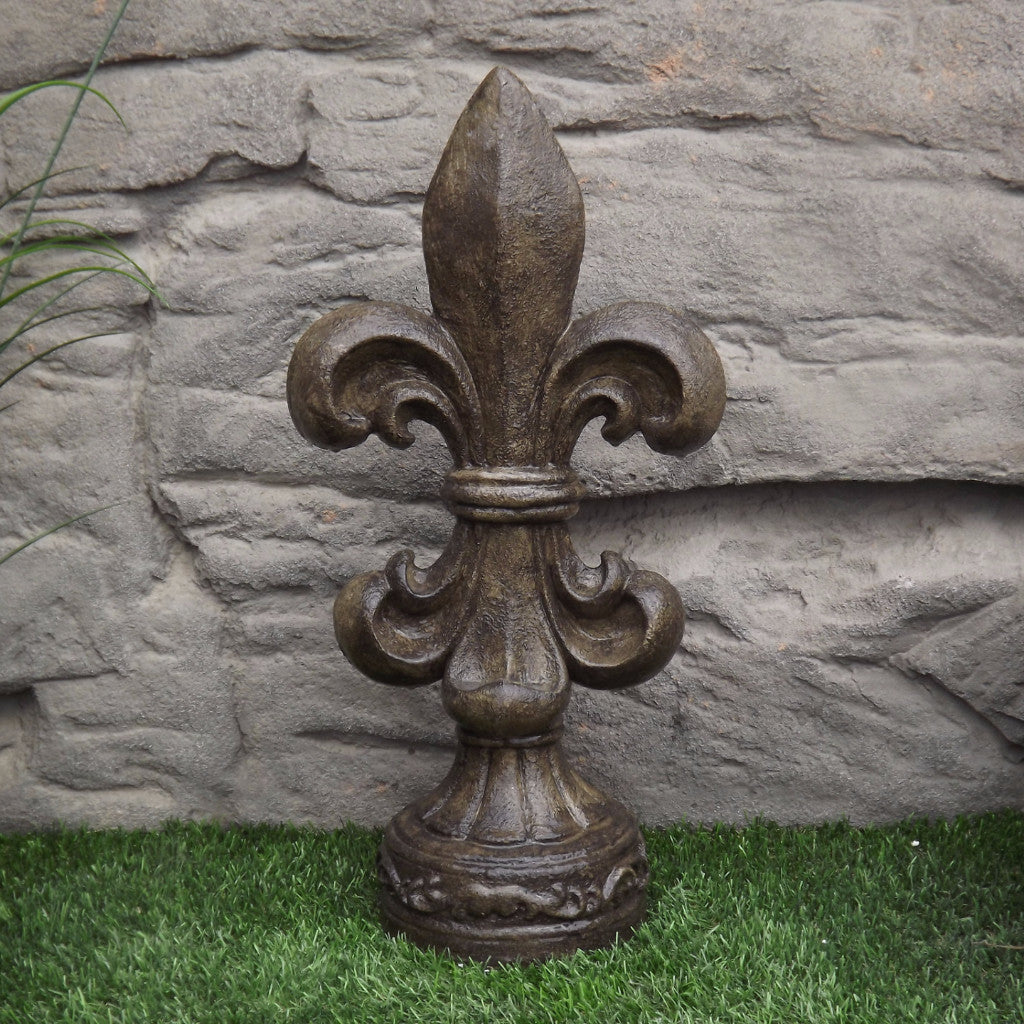 Photo of Fleur de Lis - Marquis Gardens