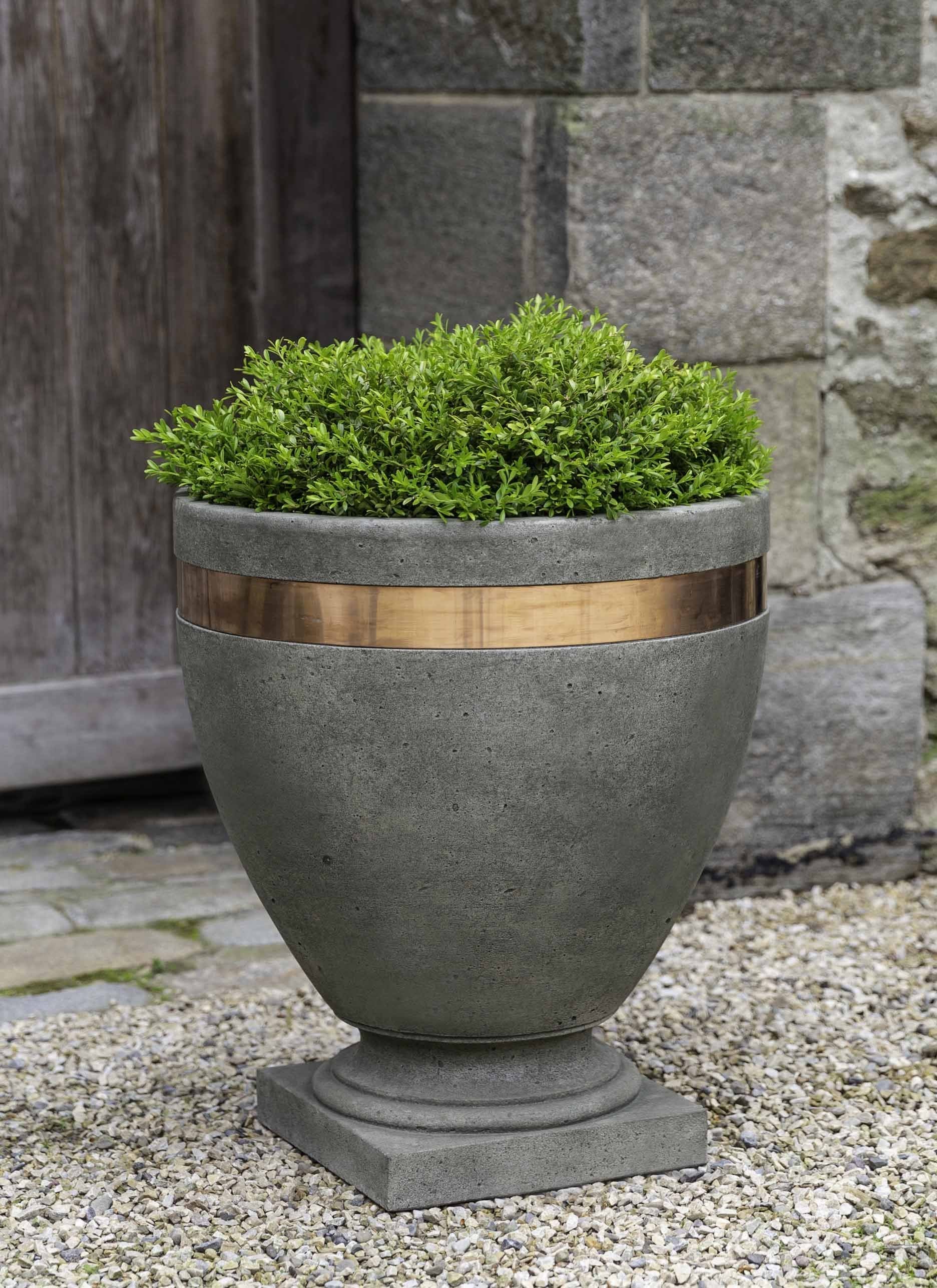Photo of Campania Moderne Planter - Marquis Gardens