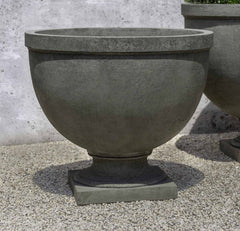 Photo of Campania Huntington Urn - Marquis Gardens