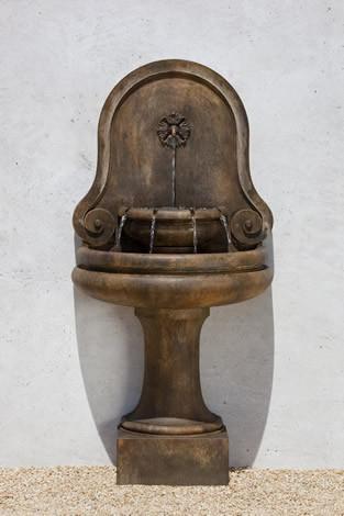 Photo of Campania Valencia Fountain - Marquis Gardens