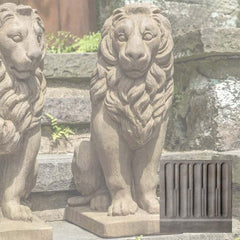 Campania Sentry Lion