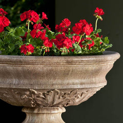 Campania Coachhouse Urn